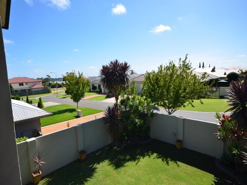 36 Fadden Crescent, Middle Ridge QLD 4350