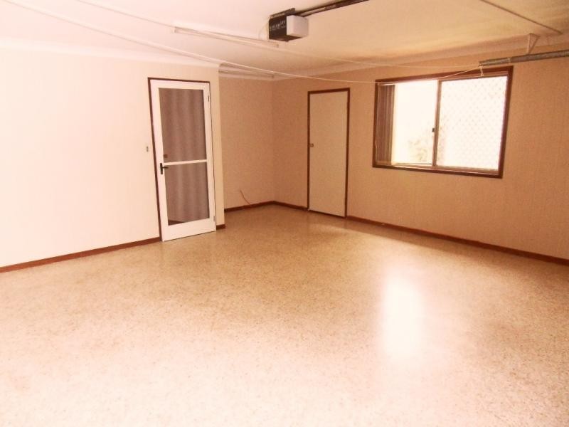 Middle Ridge QLD 4350