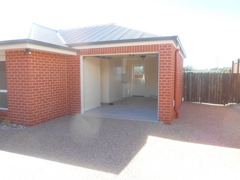Kearneys Spring QLD 4350