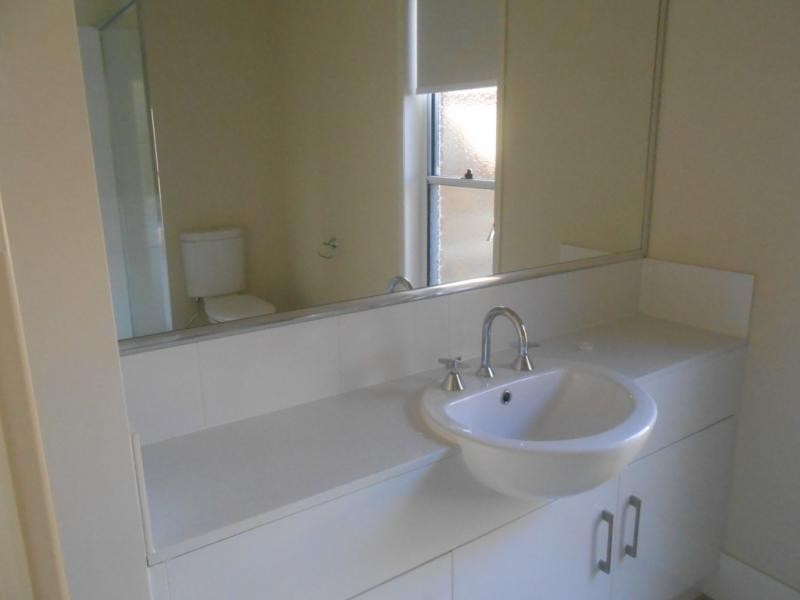 Kearneys Spring QLD 4350