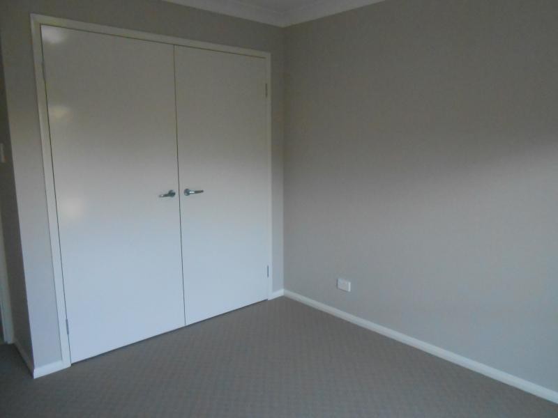 1/8 McMorrow Street, Kearneys Spring QLD 4350