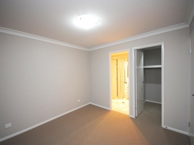 1/8 McMorrow Street, Kearneys Spring QLD 4350