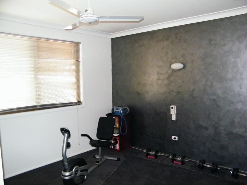 8 Orchid Street, Centenary Heights QLD 4350