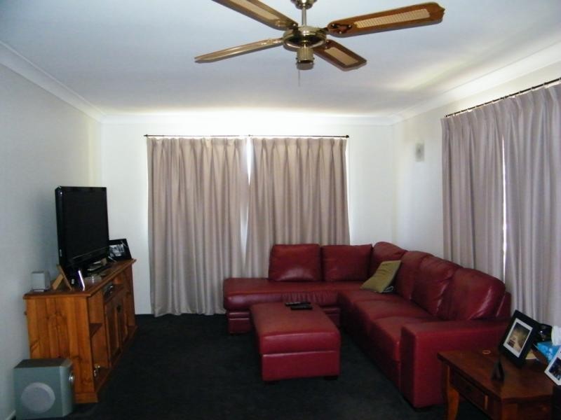 8 Orchid Street, Centenary Heights QLD 4350