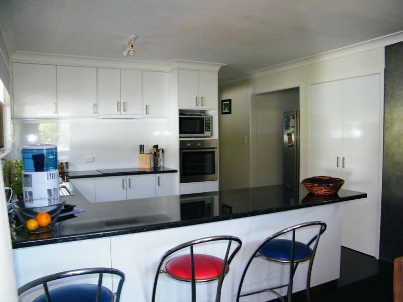 8 Orchid Street, Centenary Heights QLD 4350