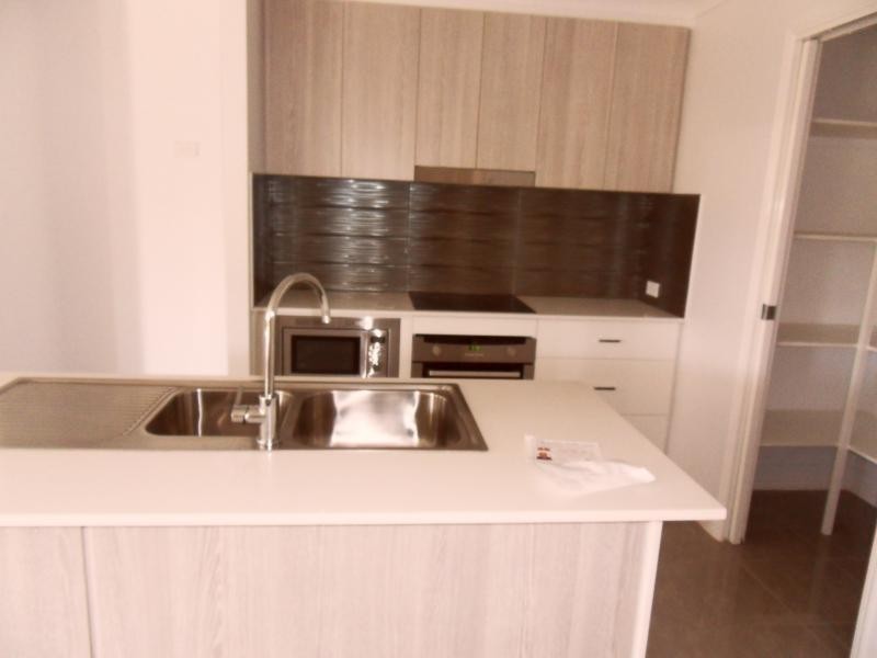 Kearneys Spring QLD 4350