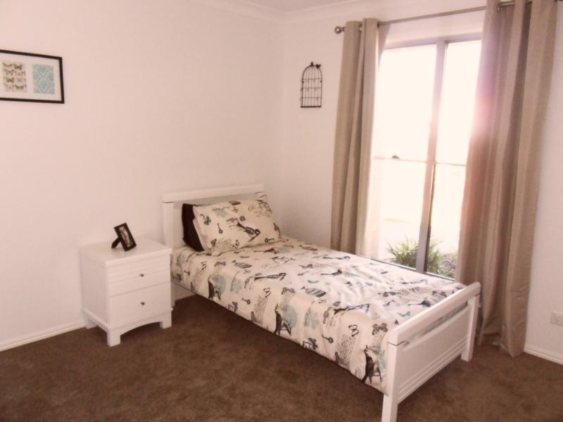 Kearneys Spring QLD 4350