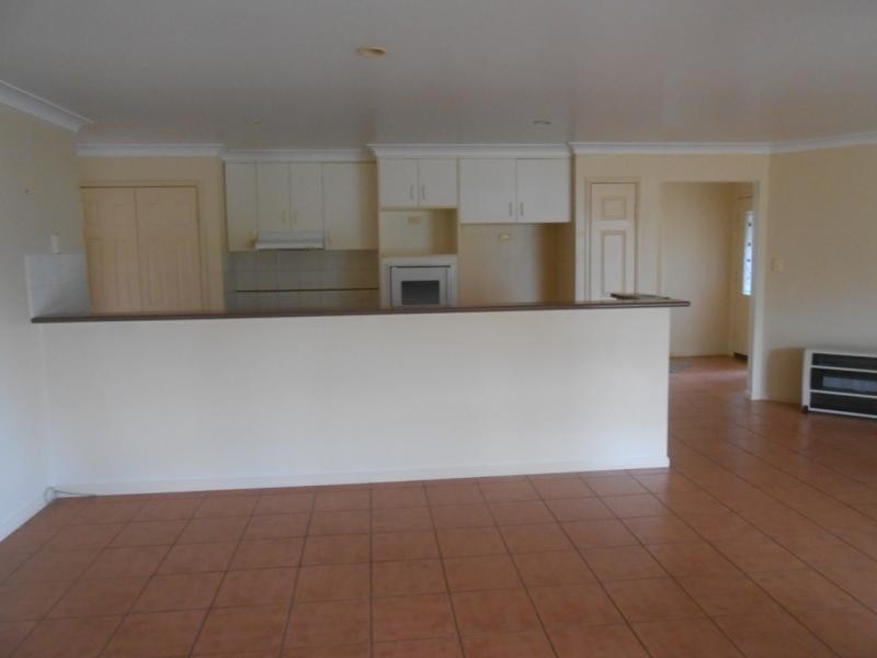 Middle Ridge QLD 4350