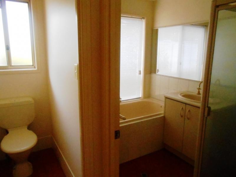 Middle Ridge QLD 4350