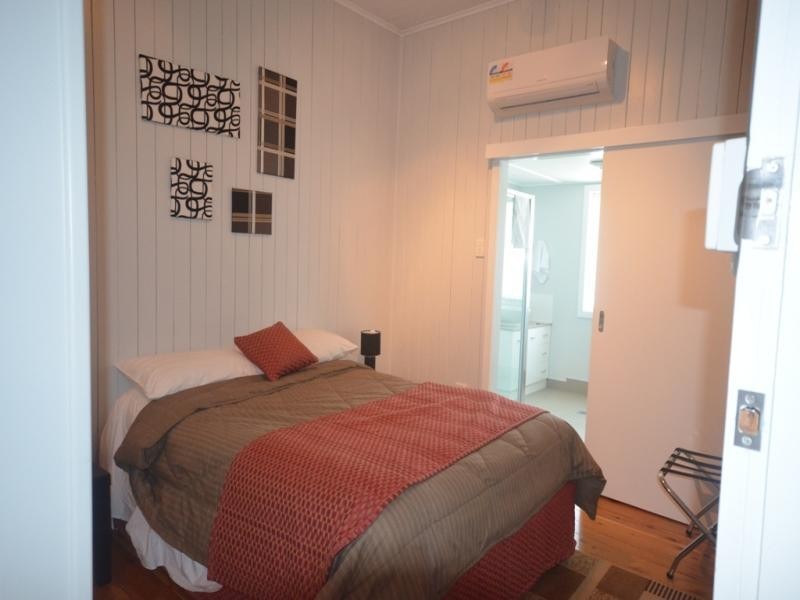 48 Campbell Street, Oakey QLD 4401