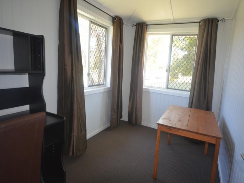 48 Campbell Street, Oakey QLD 4401