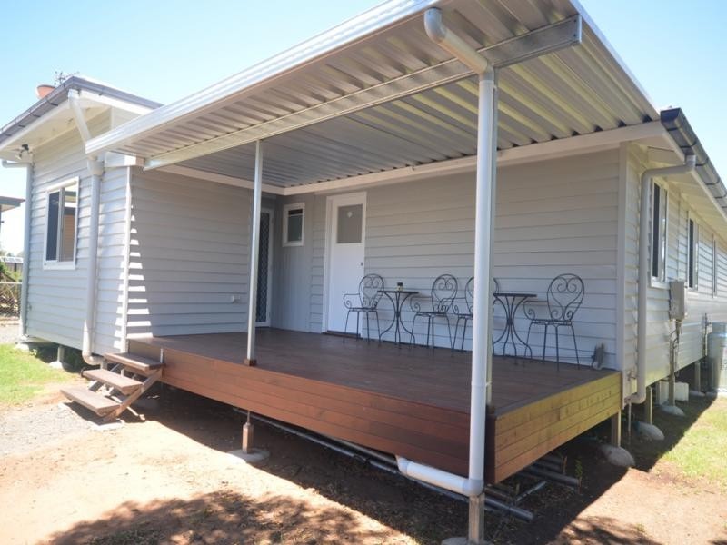 48 Campbell Street, Oakey QLD 4401