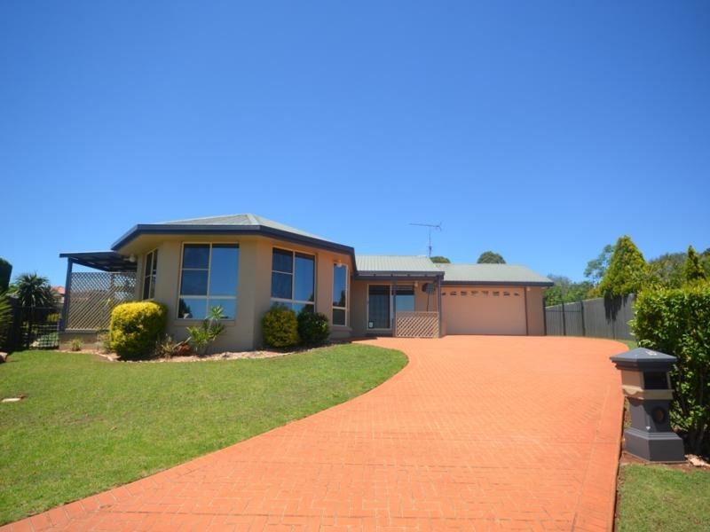 10 Vanham Close, Middle Ridge QLD 4350
