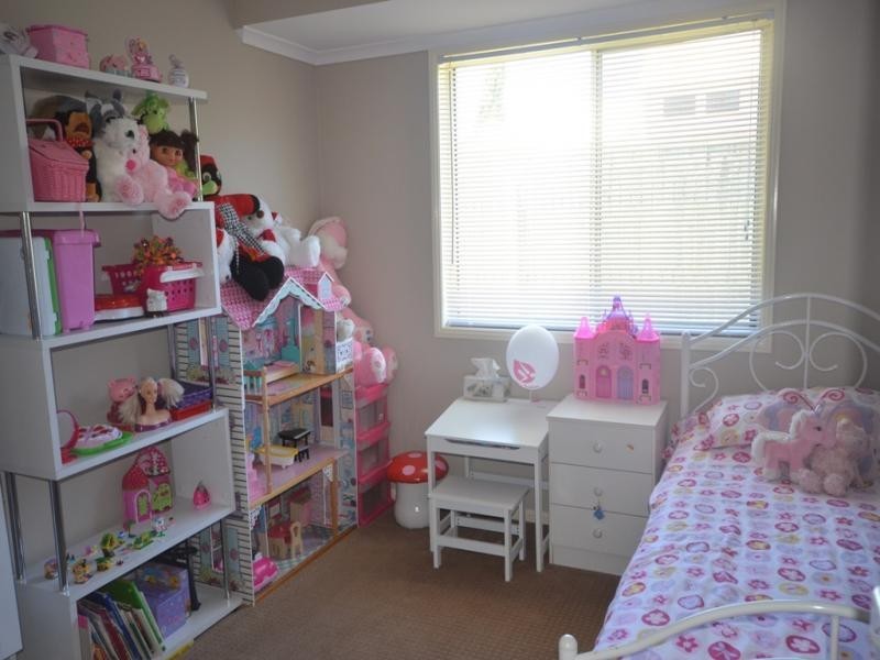 10 Vanham Close, Middle Ridge QLD 4350