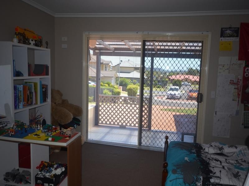 10 Vanham Close, Middle Ridge QLD 4350