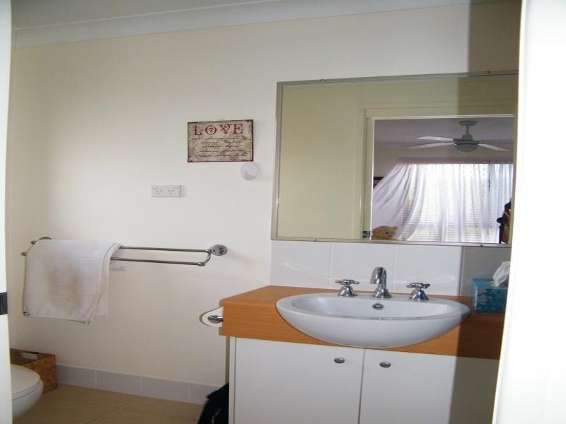 Kearneys Spring QLD 4350