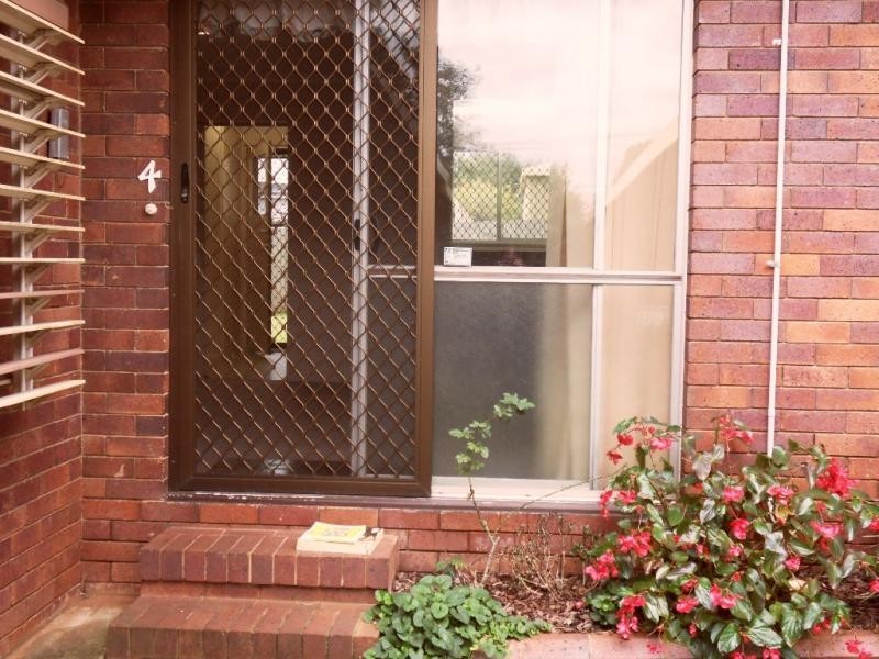 Centenary Heights QLD 4350