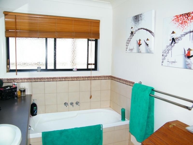 Middle Ridge QLD 4350