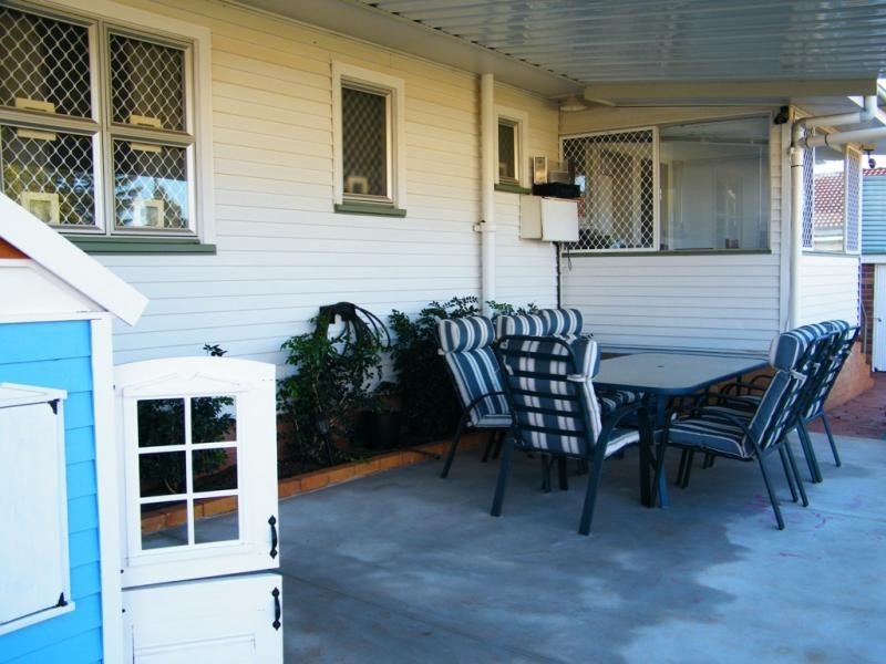 66 Drayton Road, Harristown QLD 4350