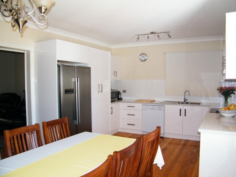 66 Drayton Road, Harristown QLD 4350