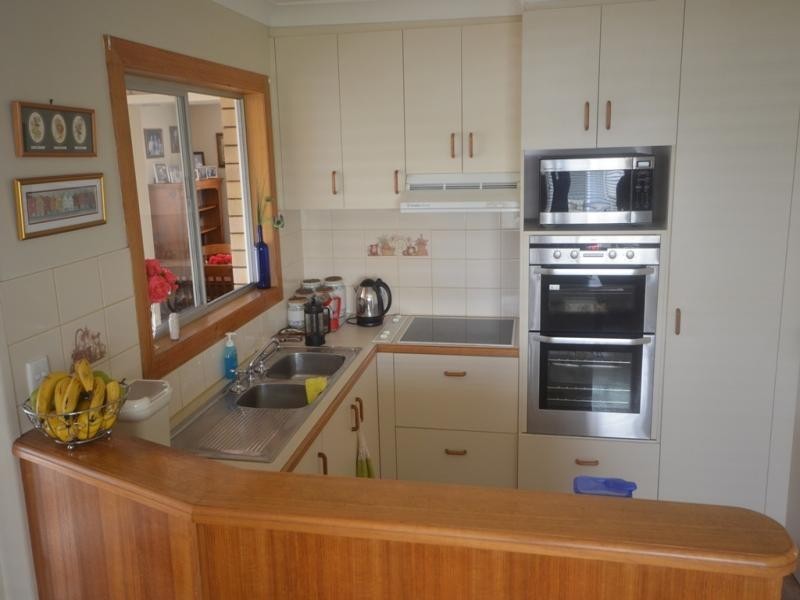 282 West Street, Kearneys Spring QLD 4350