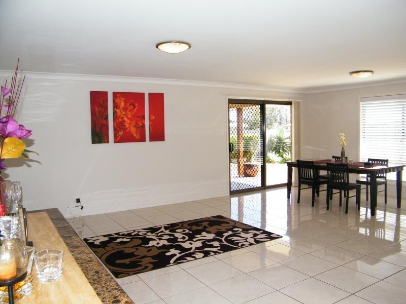 1 Vinnicombe Street, Kearneys Spring QLD 4350