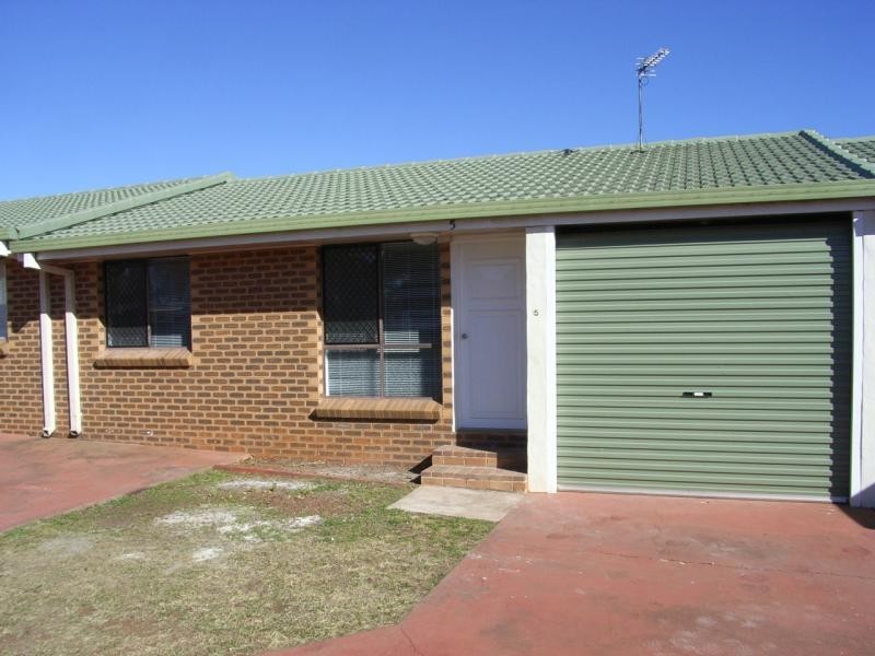 5/121 Taylor Street, Newtown QLD 4350