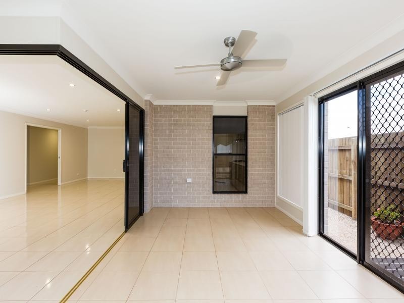 9 Brimblecombe Drive, Middle Ridge QLD 4350