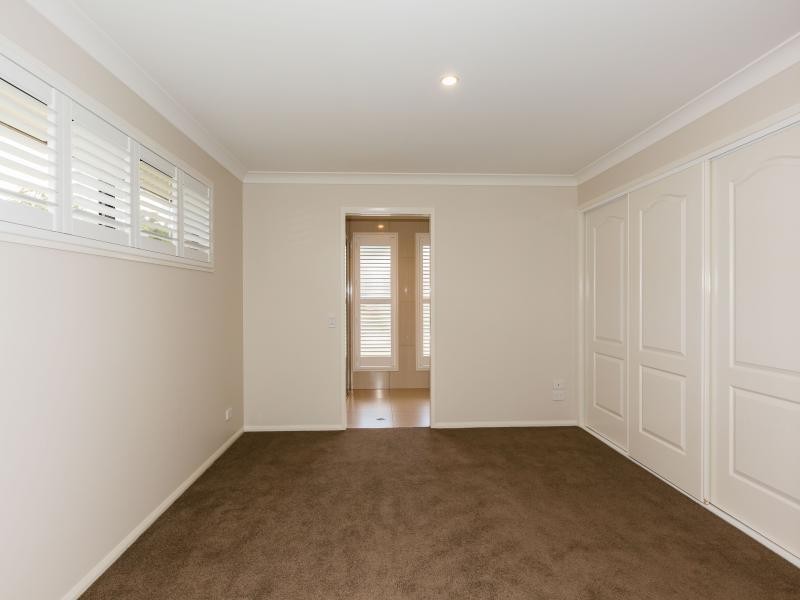 9 Brimblecombe Drive, Middle Ridge QLD 4350