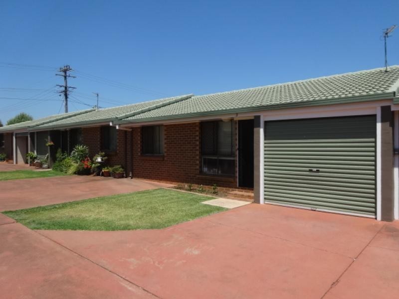 3/121 Taylor Street, Newtown QLD 4350