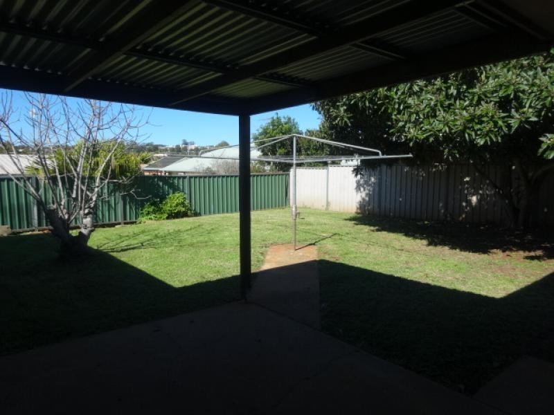 1/10 McIvor Street, Kearneys Spring QLD 4350