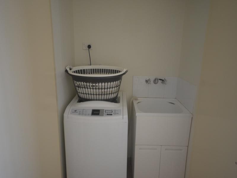 2/9 Uniplaza Court, Kearneys Spring QLD 4350