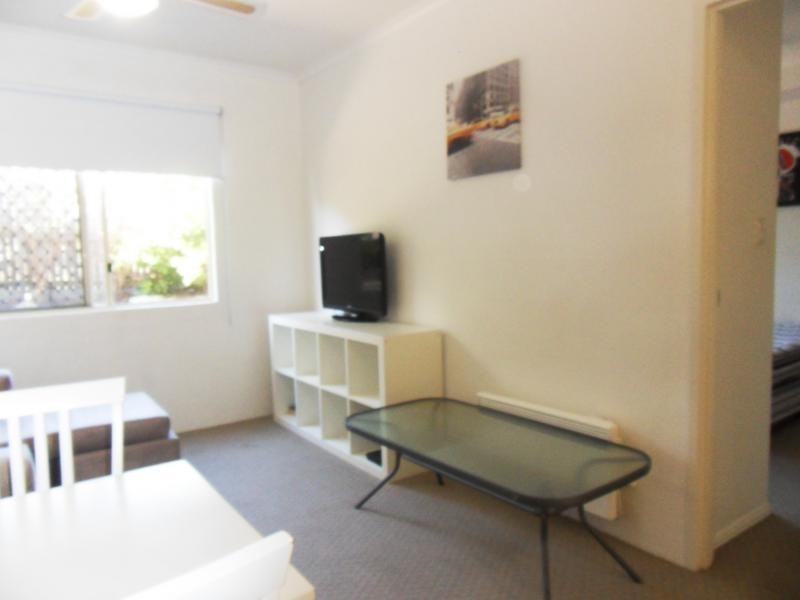 10/5 Uniplaza Court, Kearneys Spring QLD 4350