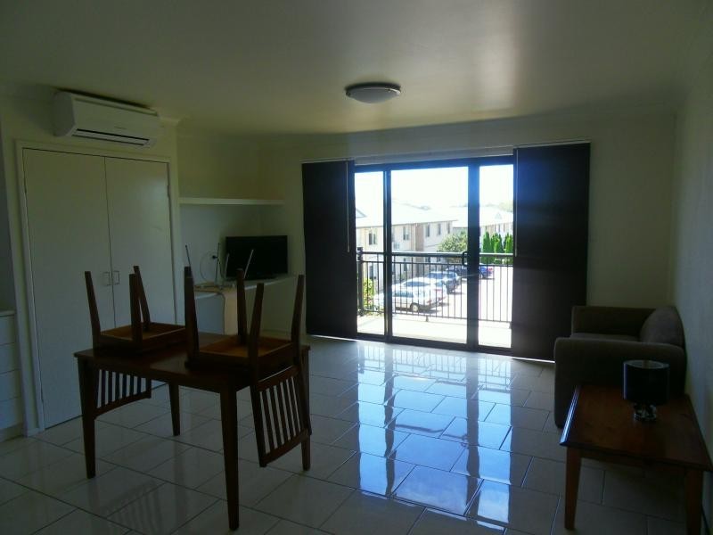21/1-3 Uniplaza Court, Kearneys Spring QLD 4350