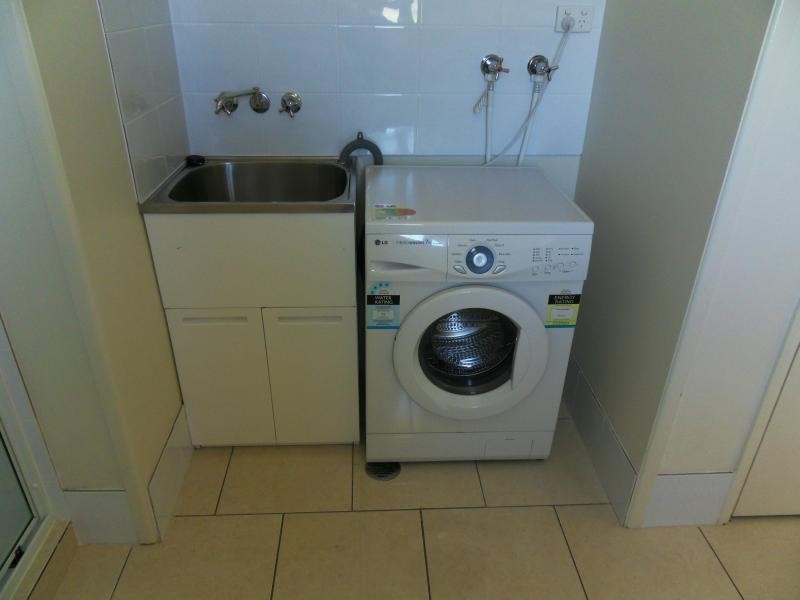 21/1-3 Uniplaza Court, Kearneys Spring QLD 4350