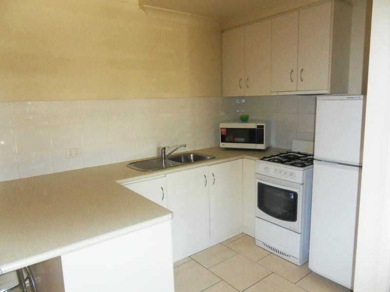 1/1-3 Uniplaza Court, Kearneys Spring QLD 4350
