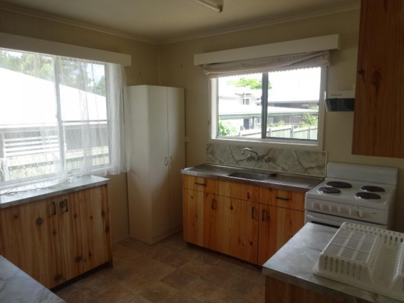 30 Lemnos Street, Harlaxton QLD 4350