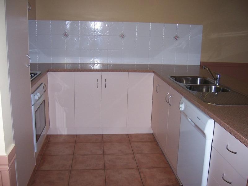 Kearneys Spring QLD 4350