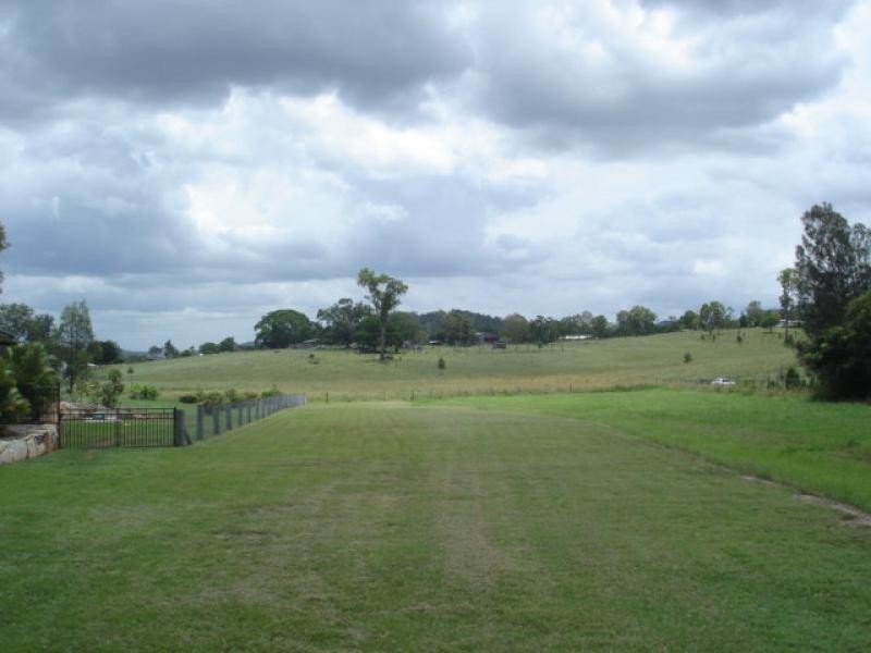 65 Banks Creek Road, Fernvale QLD 4306