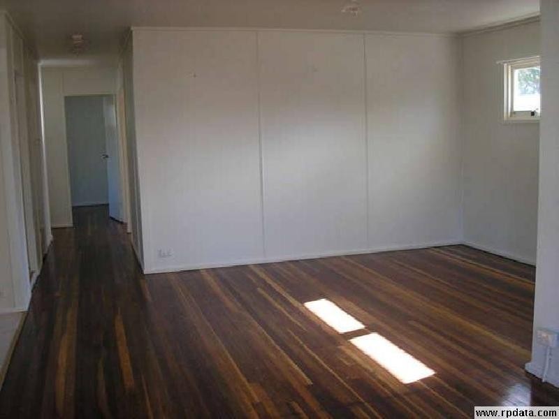 14 Petrie Street, Leichhardt QLD 4305