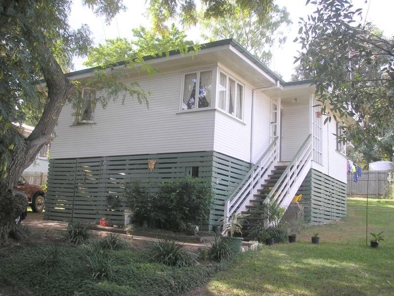 3 Felette Street, Leichhardt QLD 4305