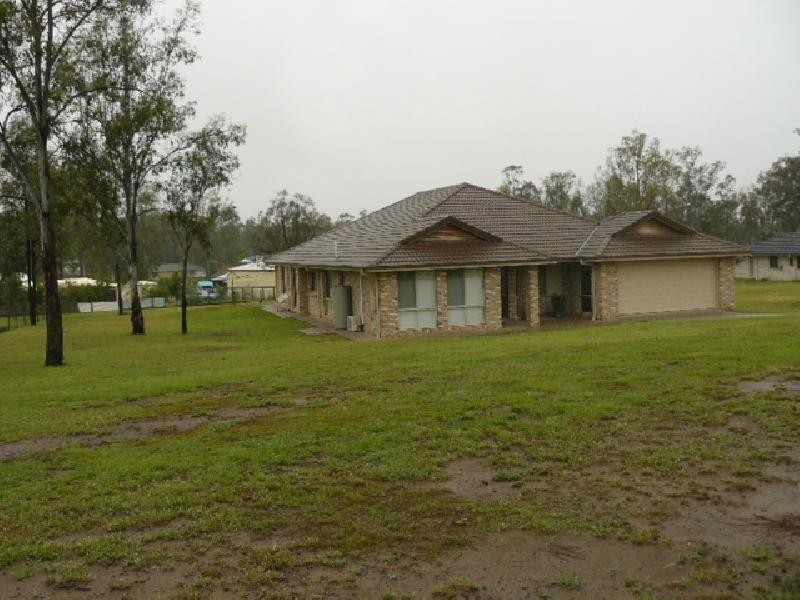 12 Glencoe Place, Thagoona QLD 4306