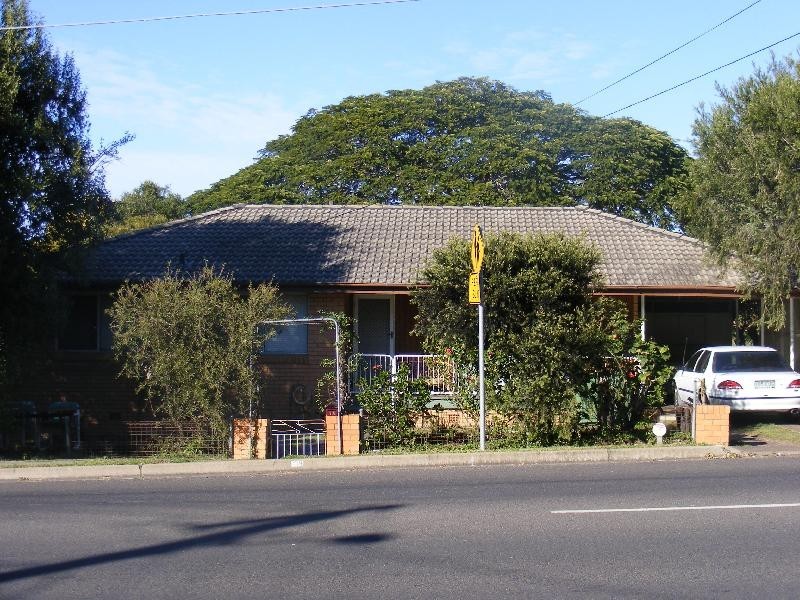 73 Robertson Road, Raceview QLD 4305