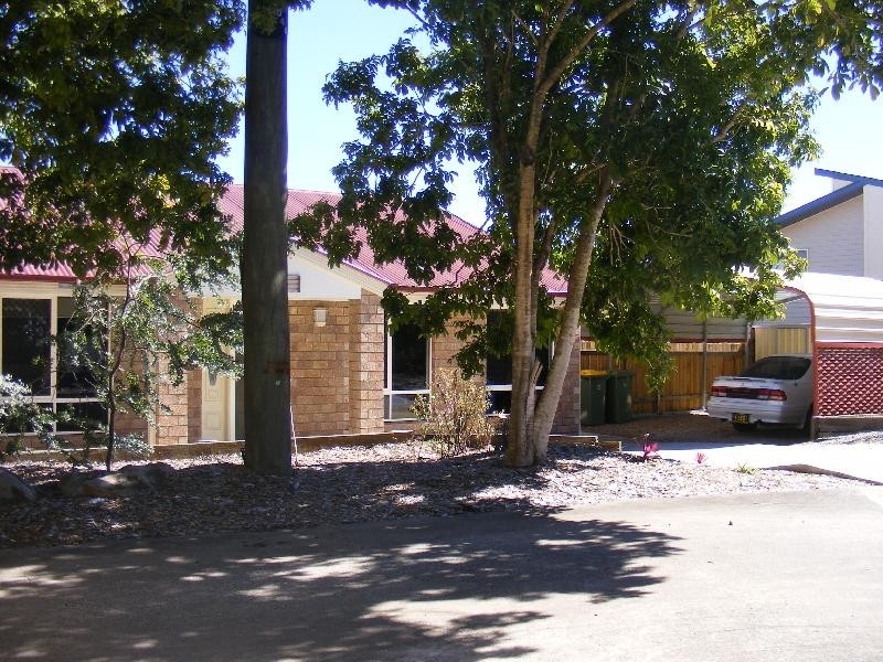 8 Tamar Street, Booval QLD 4304