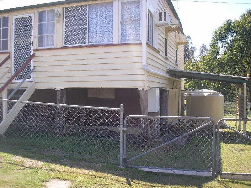 2 Kent Street, Tivoli QLD 4305