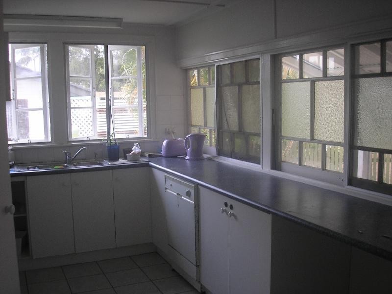 37 Clifton Street, Booval QLD 4304