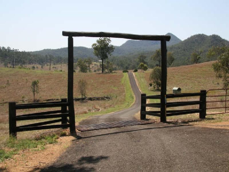 621 Washpool Road, Peak Crossing QLD 4306