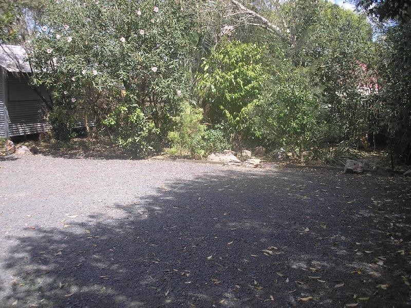 8 Chermside Road, Eastern Heights QLD 4305