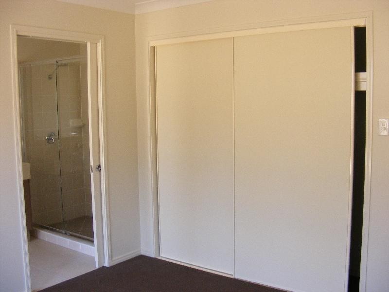 4 Serenity Street, Brassall QLD 4305