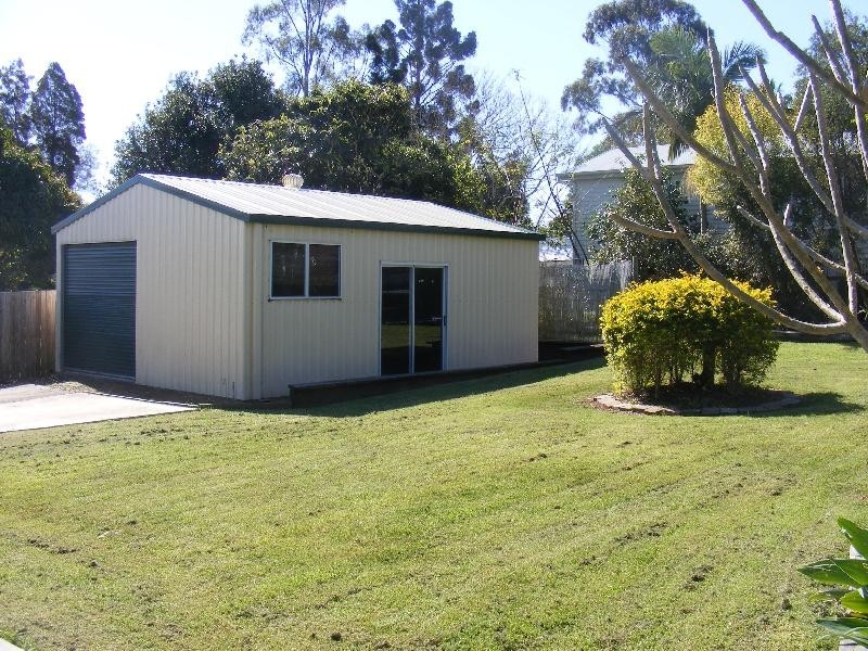 102 Blackstone Road, Silkstone QLD 4304